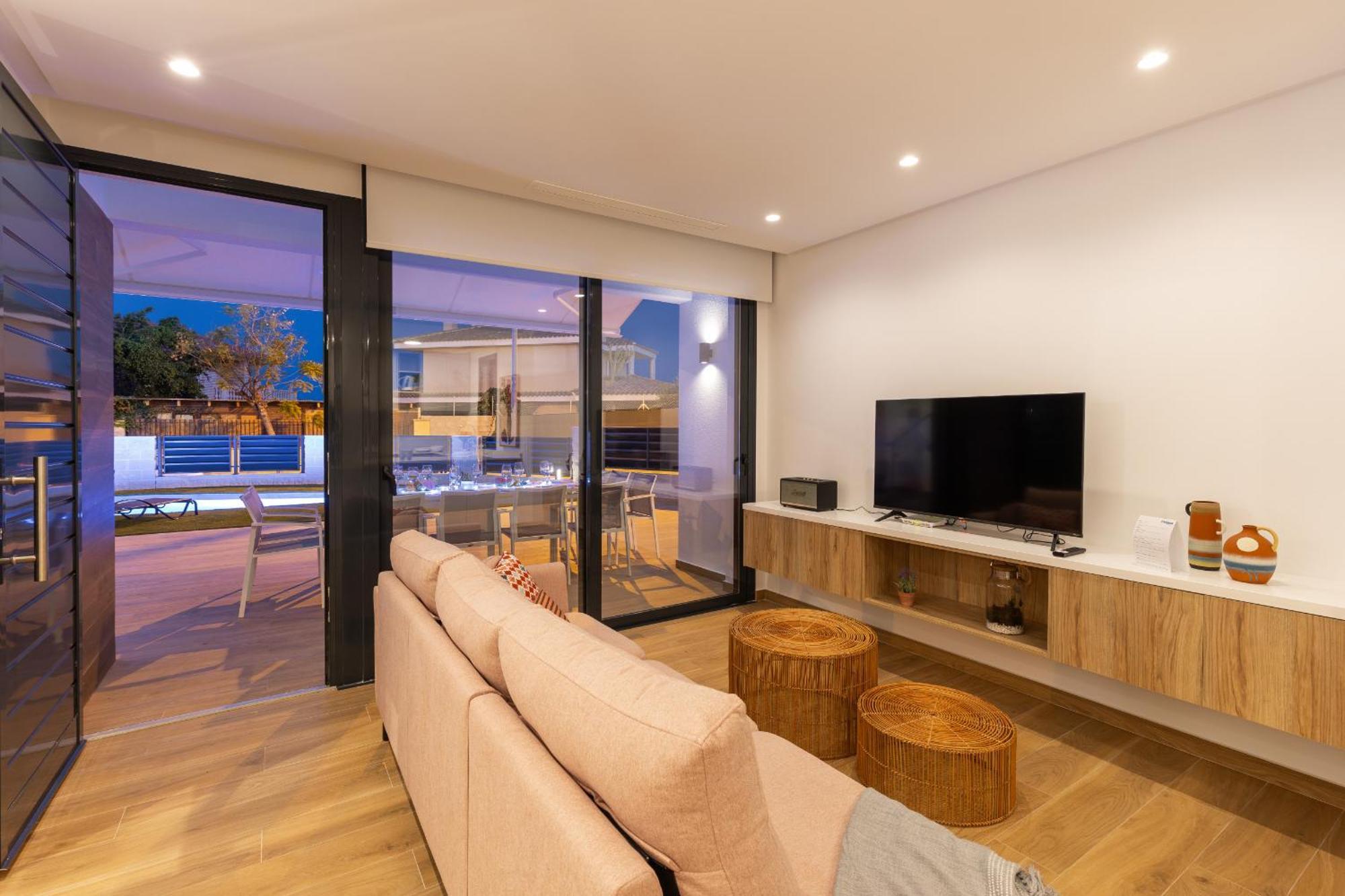 Fidalsa 5 Stars Premium Villa El Campello Exterior photo